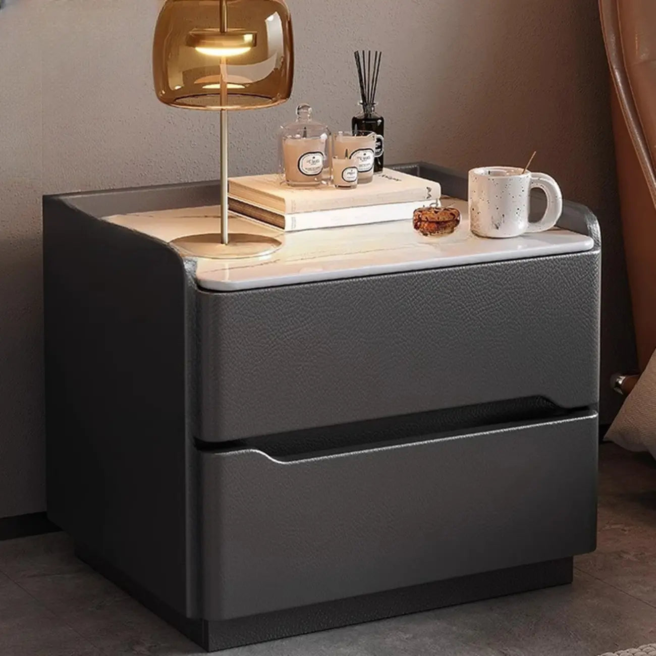 Table de chevet nordique en bois avec plateau en pierre frittée et 2 tiroirs