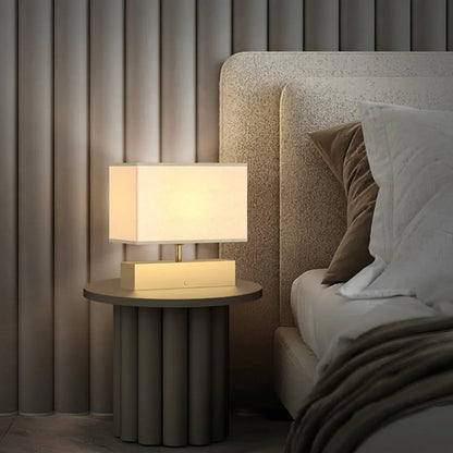 Lampe de table rectangulaire moderne en métal doré pour chambre à coucher