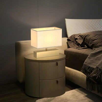 Lampe de table rectangulaire moderne en métal doré pour chambre à coucher