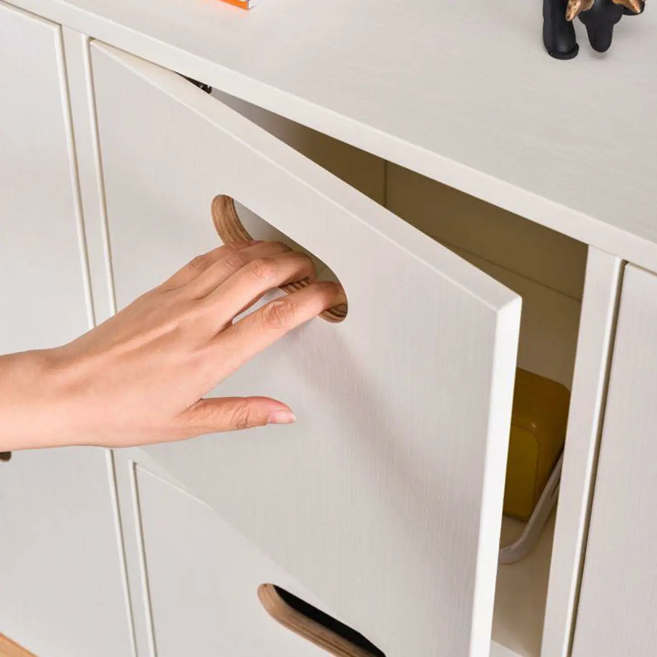 Armoire de rangement compartimentée en bois massif durable avec encoches