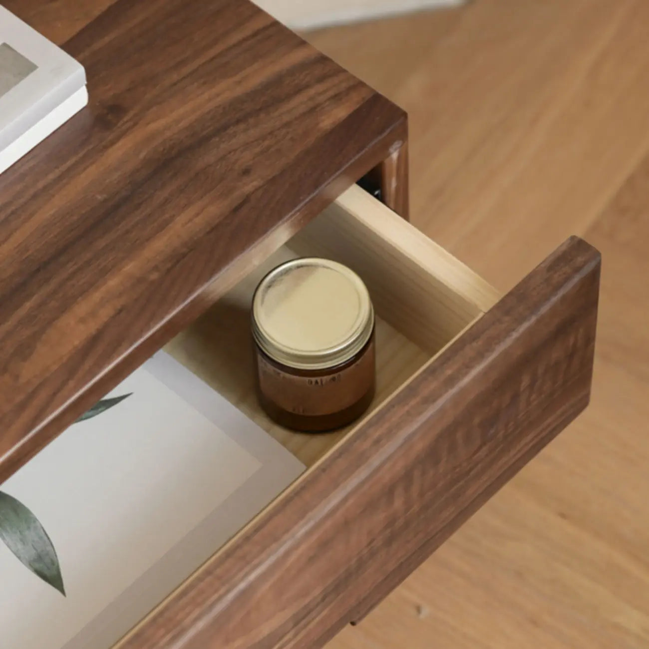 Table de chevet scandinave en bois brun avec 2 tiroirs