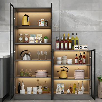 Vitrine moderne en bois gris avec portes vitrées