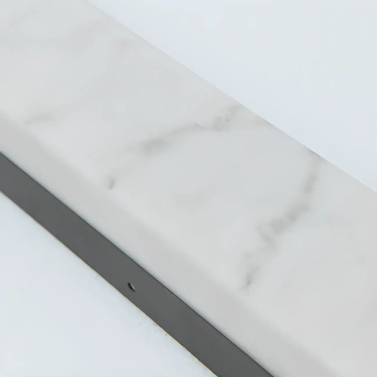 Applique murale extérieure en acier noir avec abat-jour en polymère