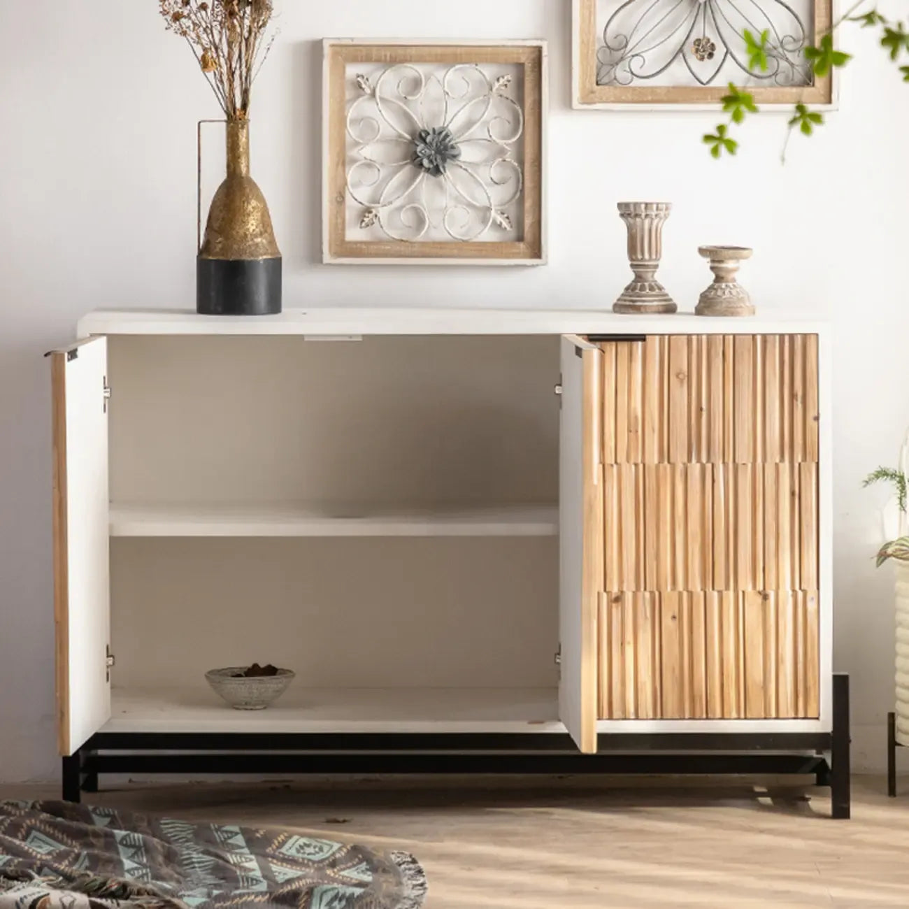 Meuble industriel en bois autoportant pour salon