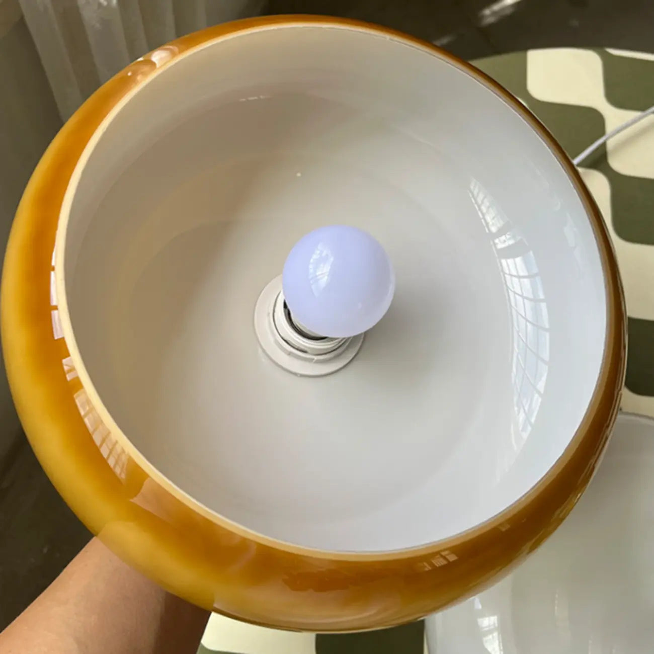 Mini plafonnier cylindrique en verre pour espace de vie