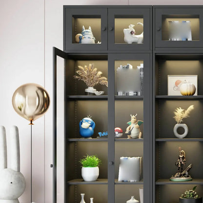 Vitrines modernes en acier coloré pour toilettes