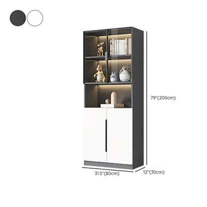 Vitrine nordique en bois blanc avec étagères ouvertes