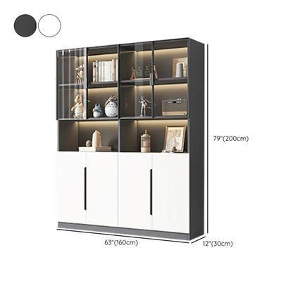 Vitrine nordique en bois blanc avec étagères ouvertes