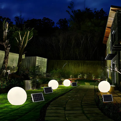 Boule lumineuse solaire LED pour jardin, idéale pour les allées extérieures.