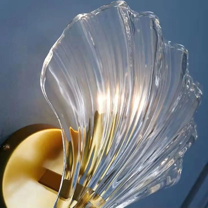 Applique murale moderne géométrique en métal avec abat-jour en verre en forme de coquillage