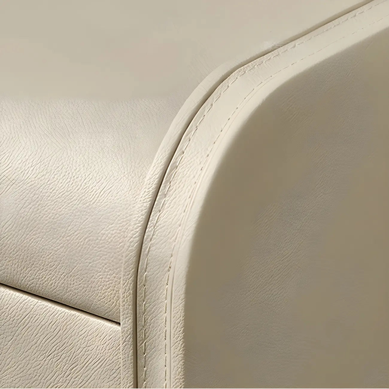 Table de chevet moderne à bords arrondis avec 2 tiroirs en cuir beige