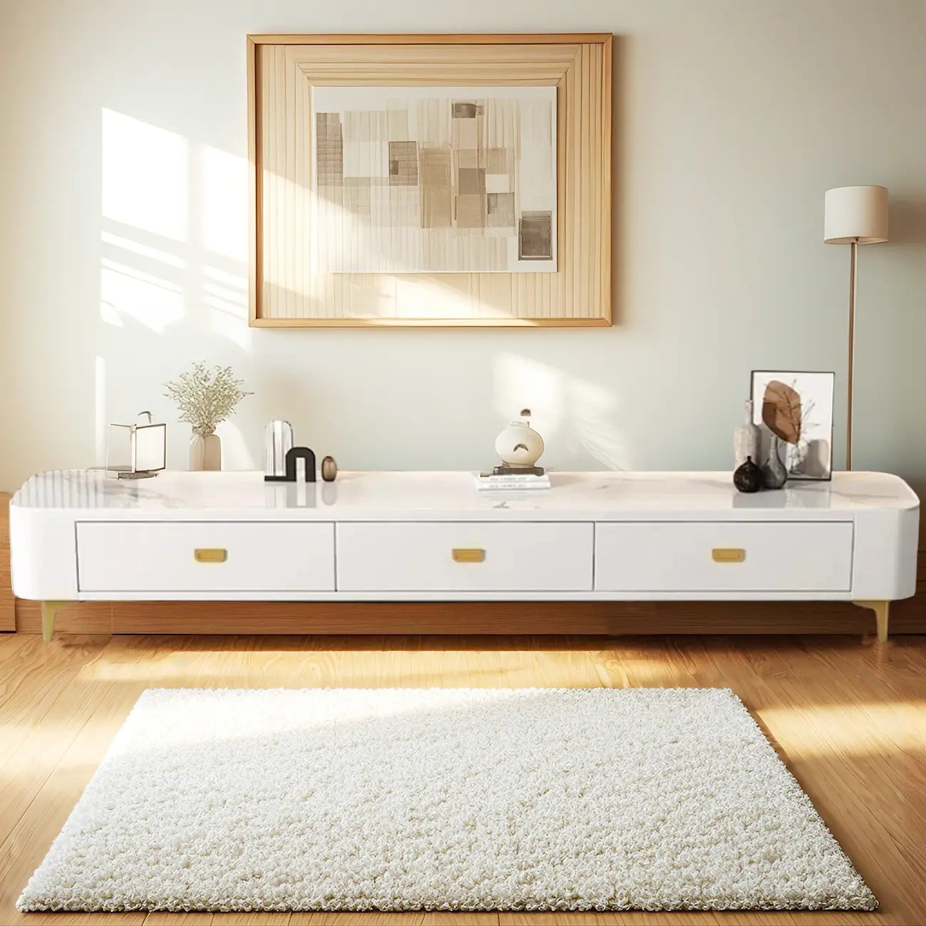 Meuble TV moderne avec plateau en marbre et rangement intégré pour salon