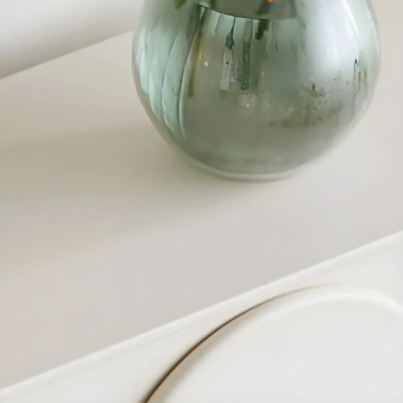 Meuble TV avec étagère latérale en bois nordique blanc et armoire