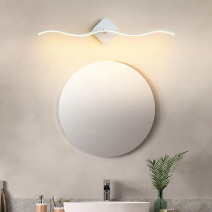 Applique murale moderne en métal ondulé avec LED intégrée pour salle de bain