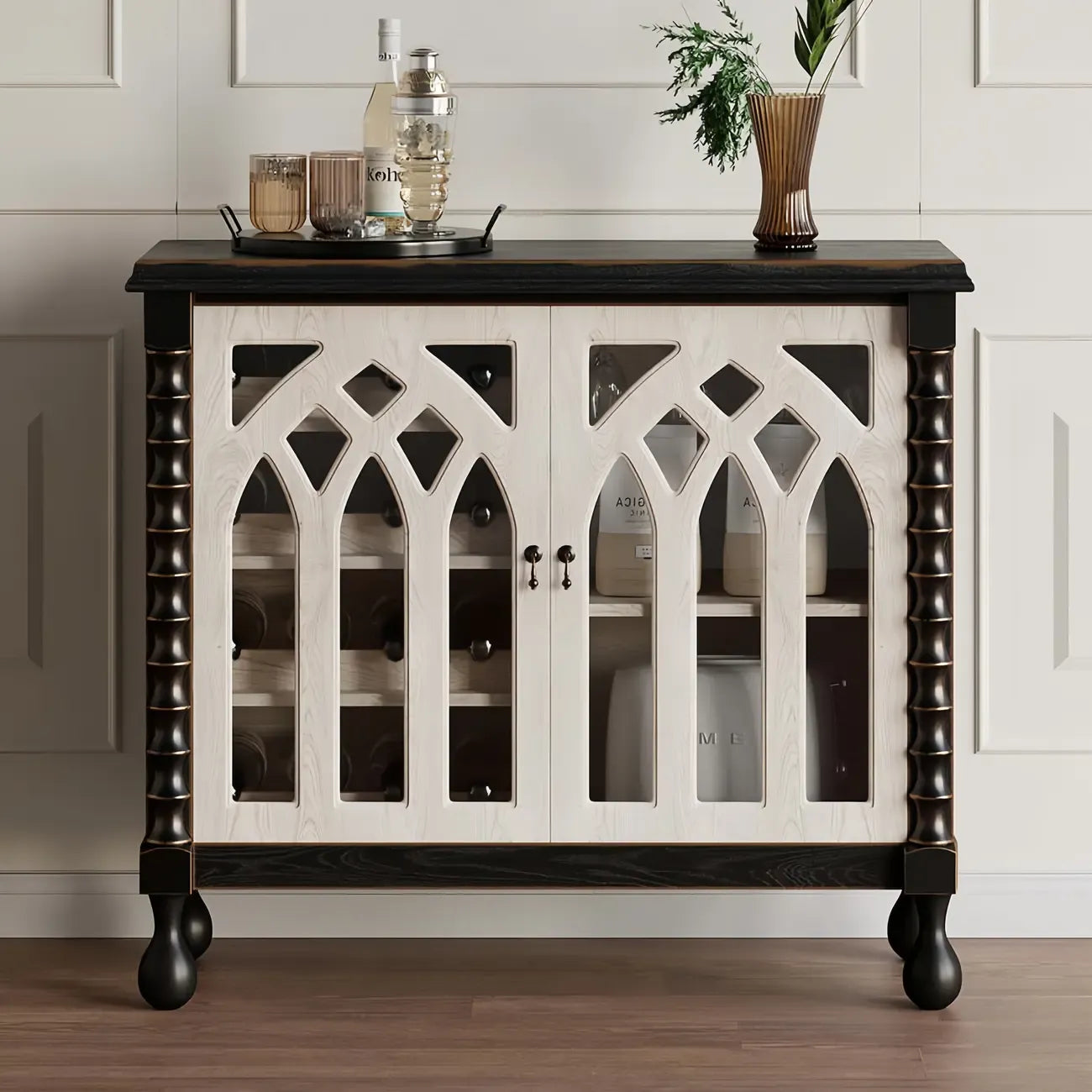 Armoire à vin traditionnelle en MDF noir avec portes