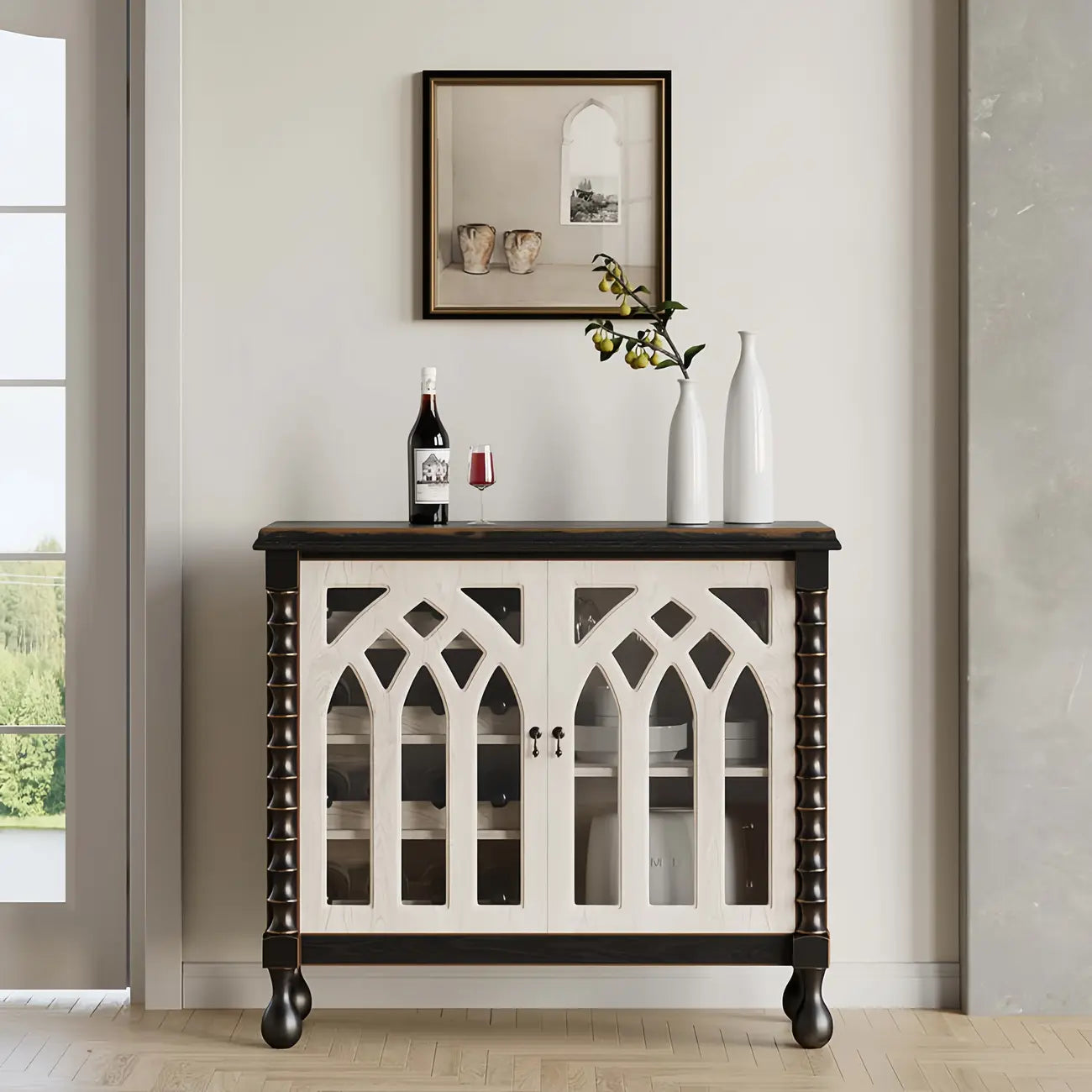 Armoire à vin traditionnelle en MDF noir avec portes