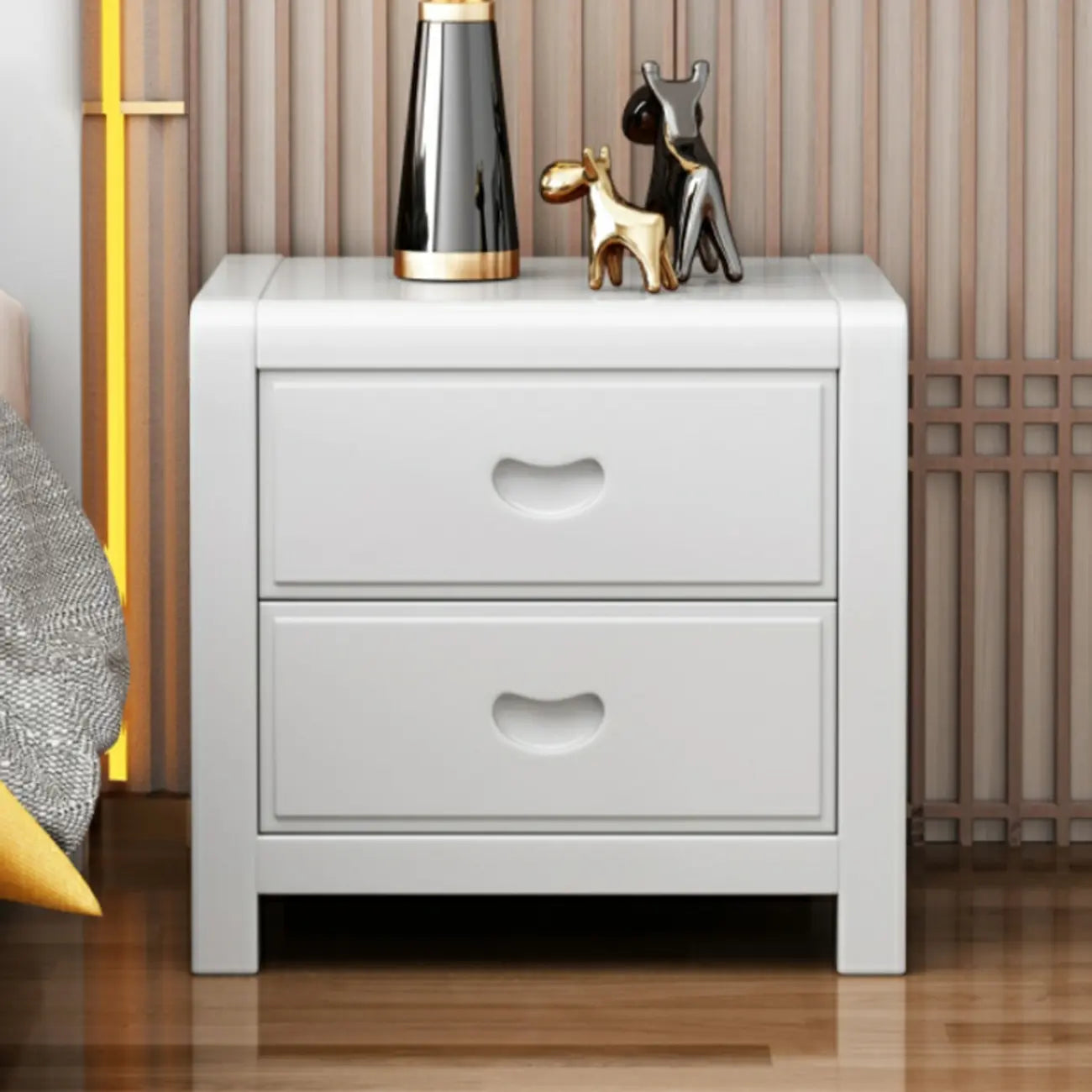 Petite table de chevet traditionnelle en bois brun noyer à 2 tiroirs