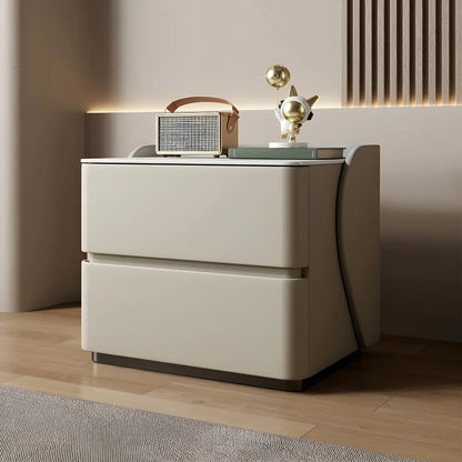 Table de chevet moderne en pin avec plateau en pierre et revêtement en cuir, à deux tiroirs