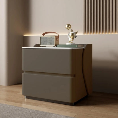 Table de chevet moderne en pin avec plateau en pierre et revêtement en cuir, à deux tiroirs
