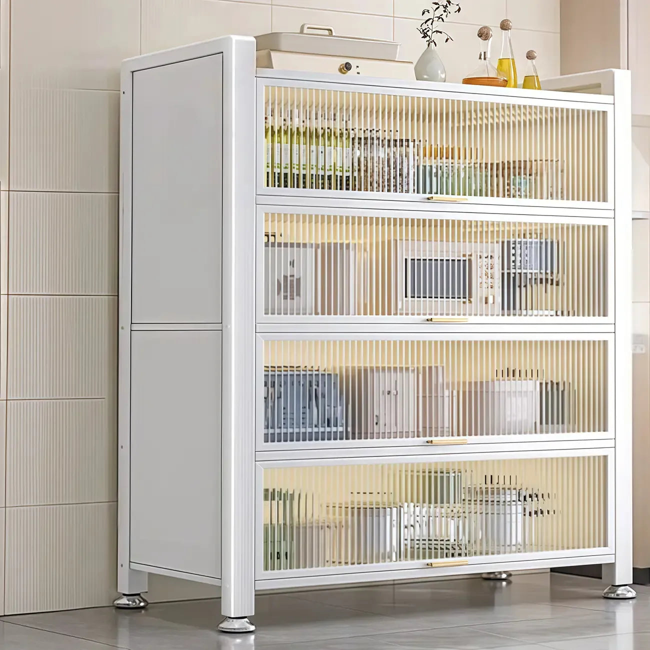 Buffet moderne et simple en métal avec portes relevables et plusieurs placards