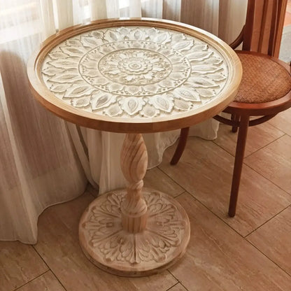 Table d'appoint ronde rétro en bois clair pour salon