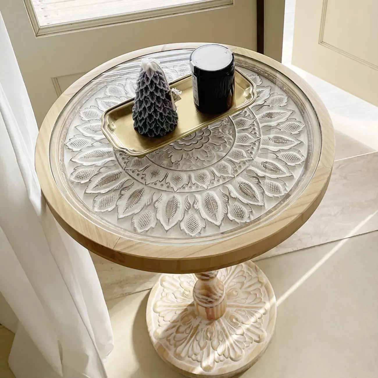 Table d'appoint ronde rétro en bois clair pour salon