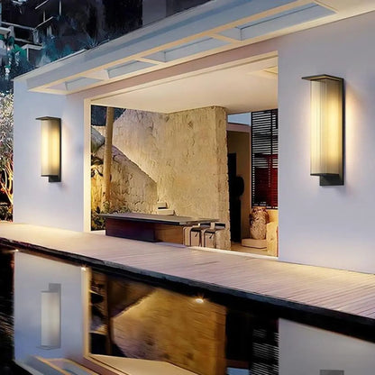 Applique murale extérieure rectangulaire moderne en métal noir à LED