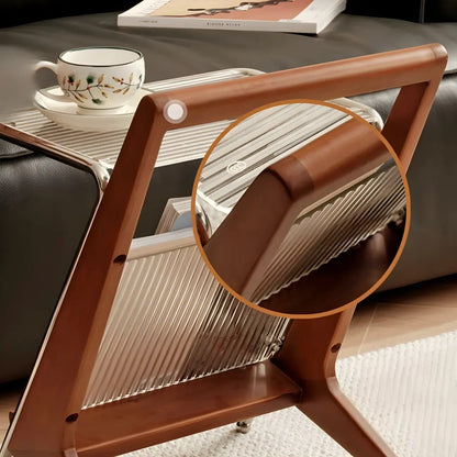 Petite table d'appoint unique en forme de Z, en bois massif et verre.