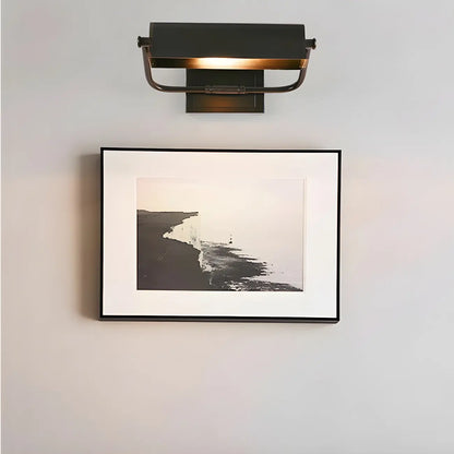 Applique murale moderne en métal avec abat-jour encastré pour salle de bain