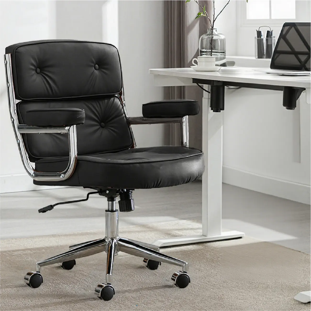 Chaise de bureau ergonomique moderne en cuir, réglable et inclinable