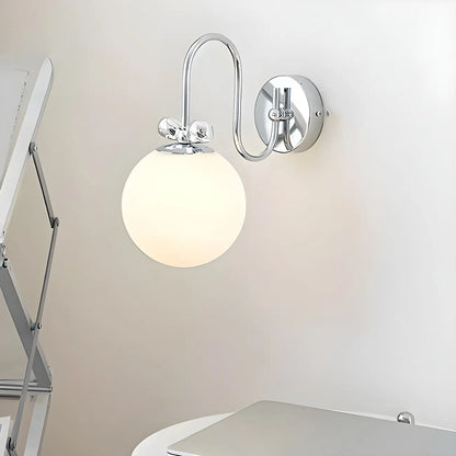 Applique murale LED Globe avec finition chromée pour chambre