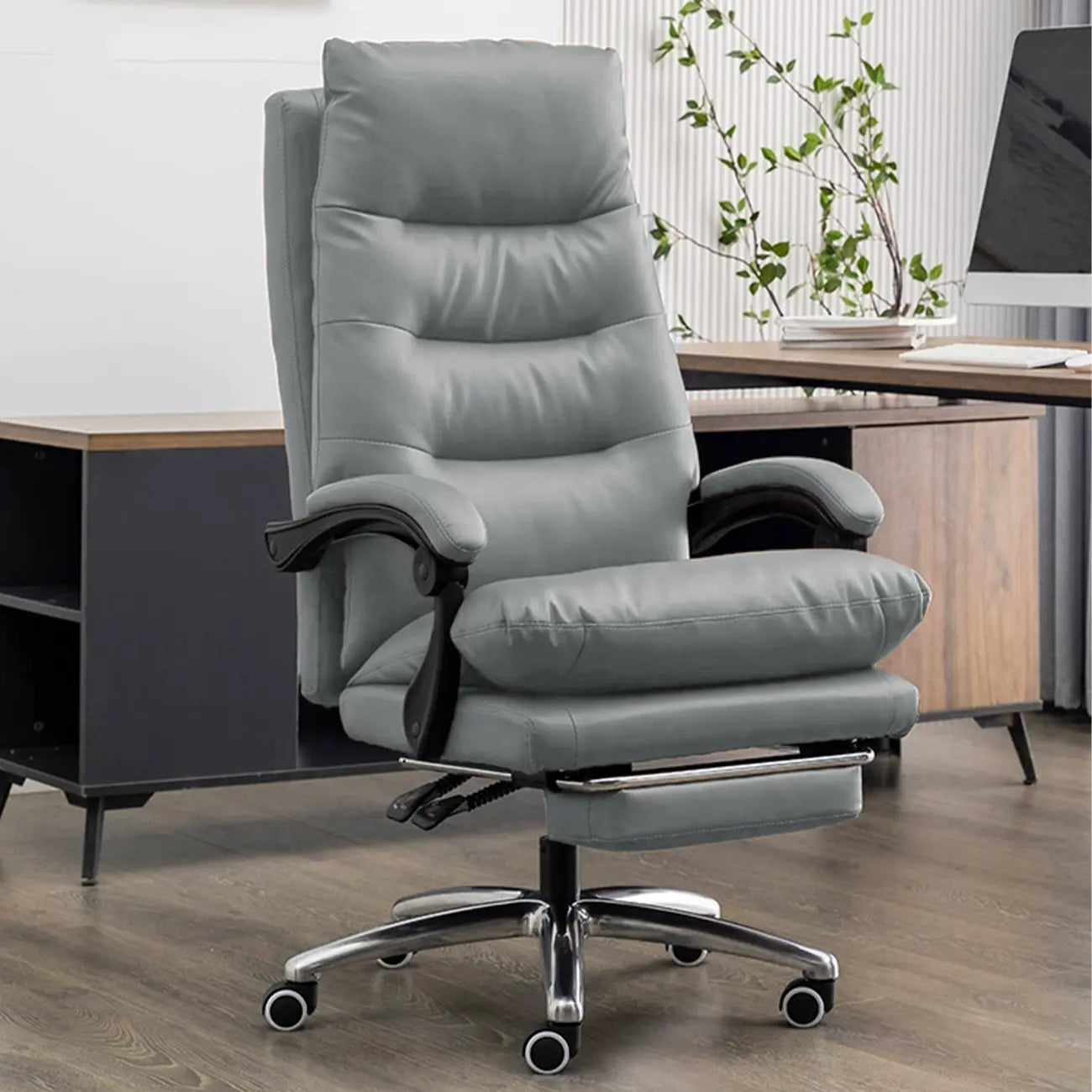 Fauteuil de direction ergonomique inclinable en cuir avec repose-pieds