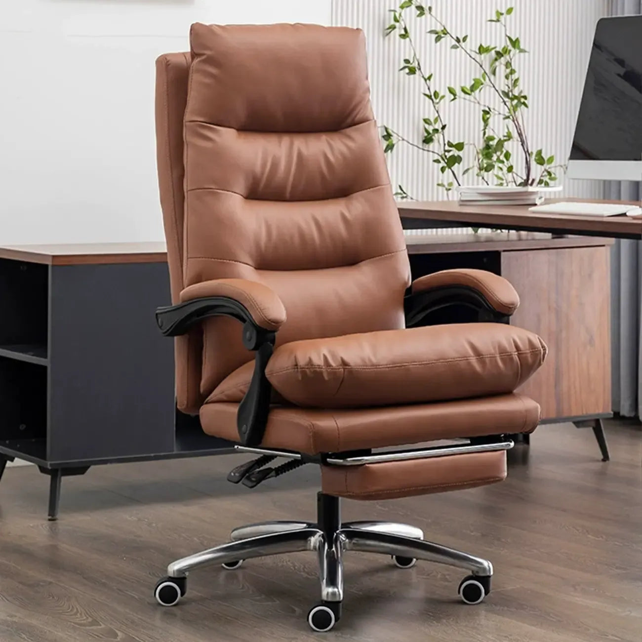 Fauteuil de direction ergonomique inclinable en cuir avec repose-pieds