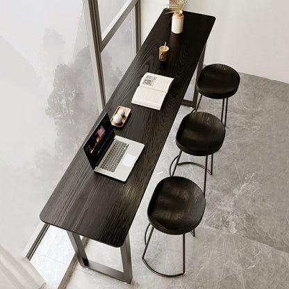 Élégante table de bar longue noire pour la maison et les cafés