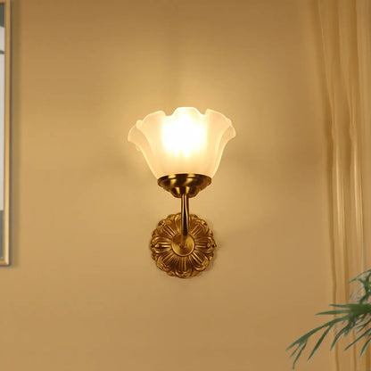 Applique murale vintage à motif floral avec abat-jour en verre pour salon