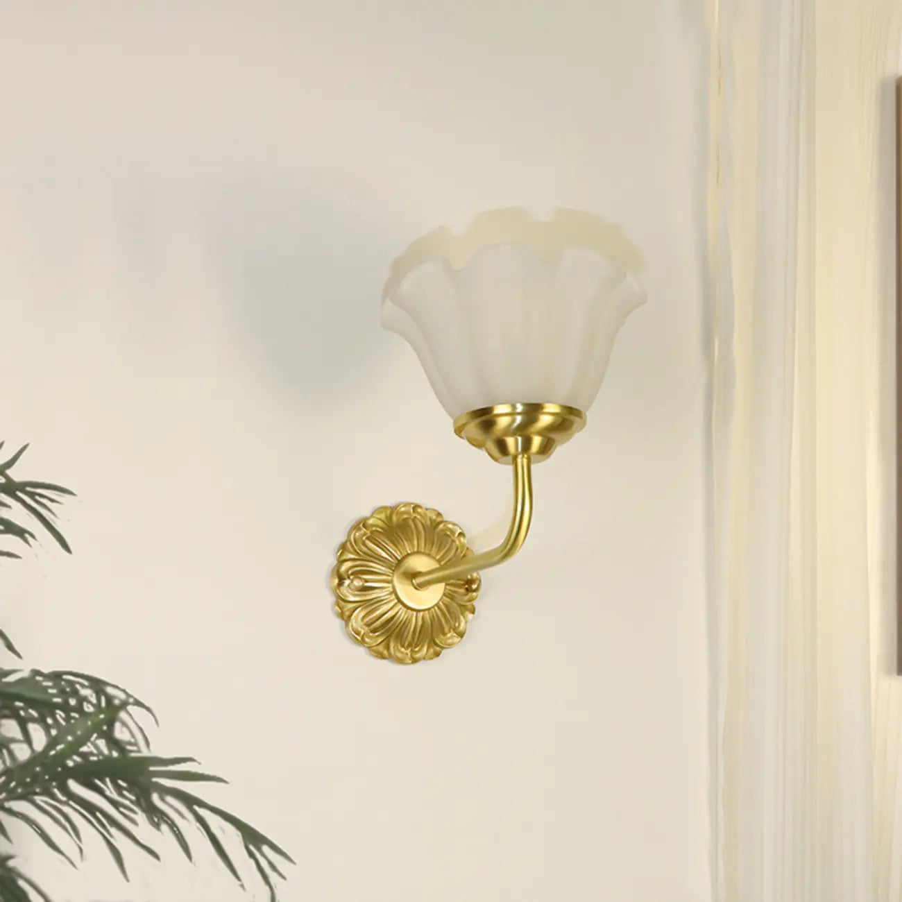 Applique murale vintage à motif floral avec abat-jour en verre pour salon