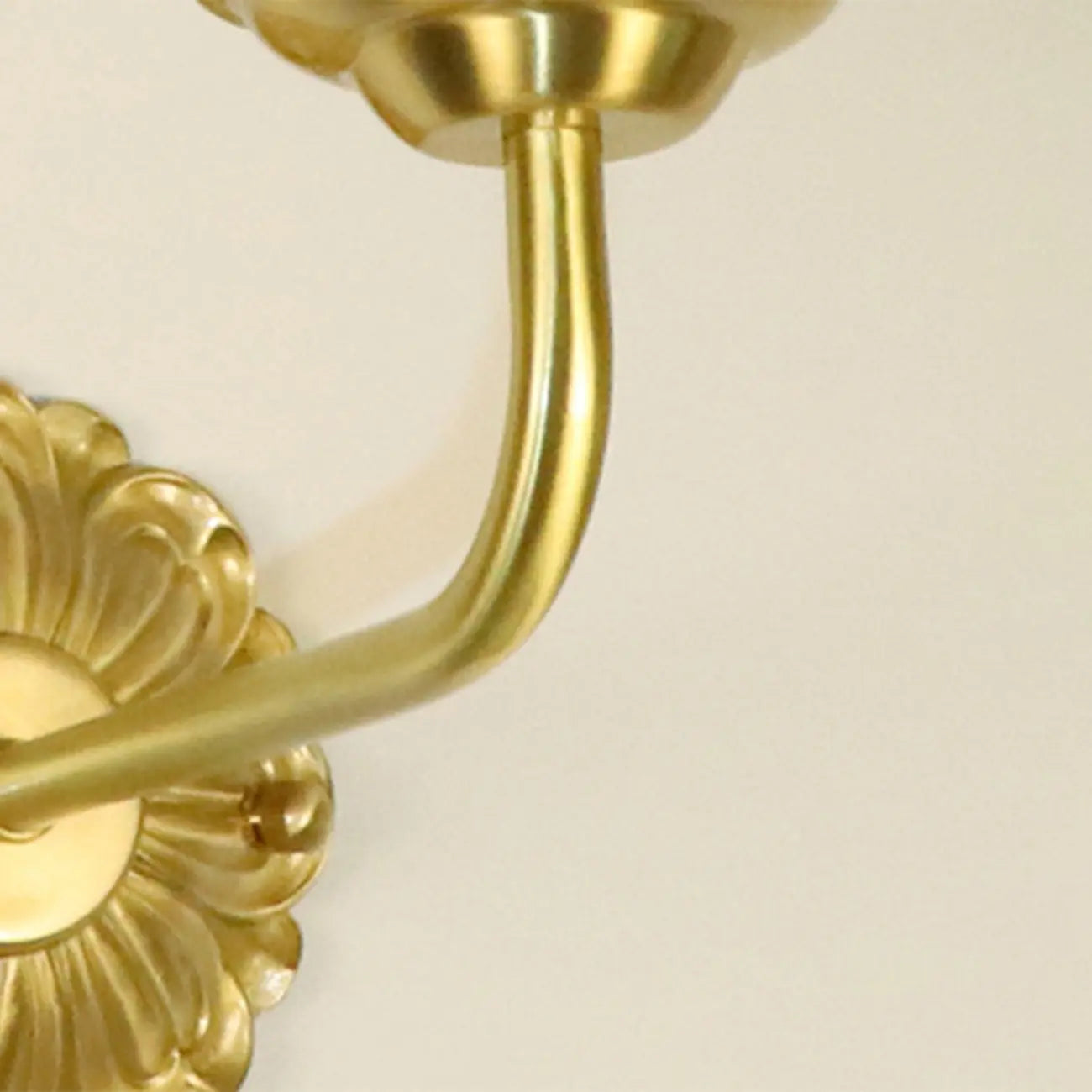 Applique murale vintage à motif floral avec abat-jour en verre pour salon