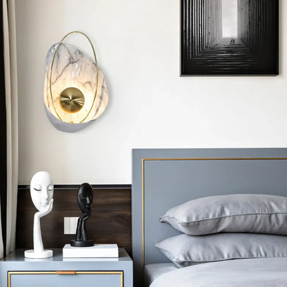 Applique murale unique avec abat-jour en résine pour éclairage de chambre
