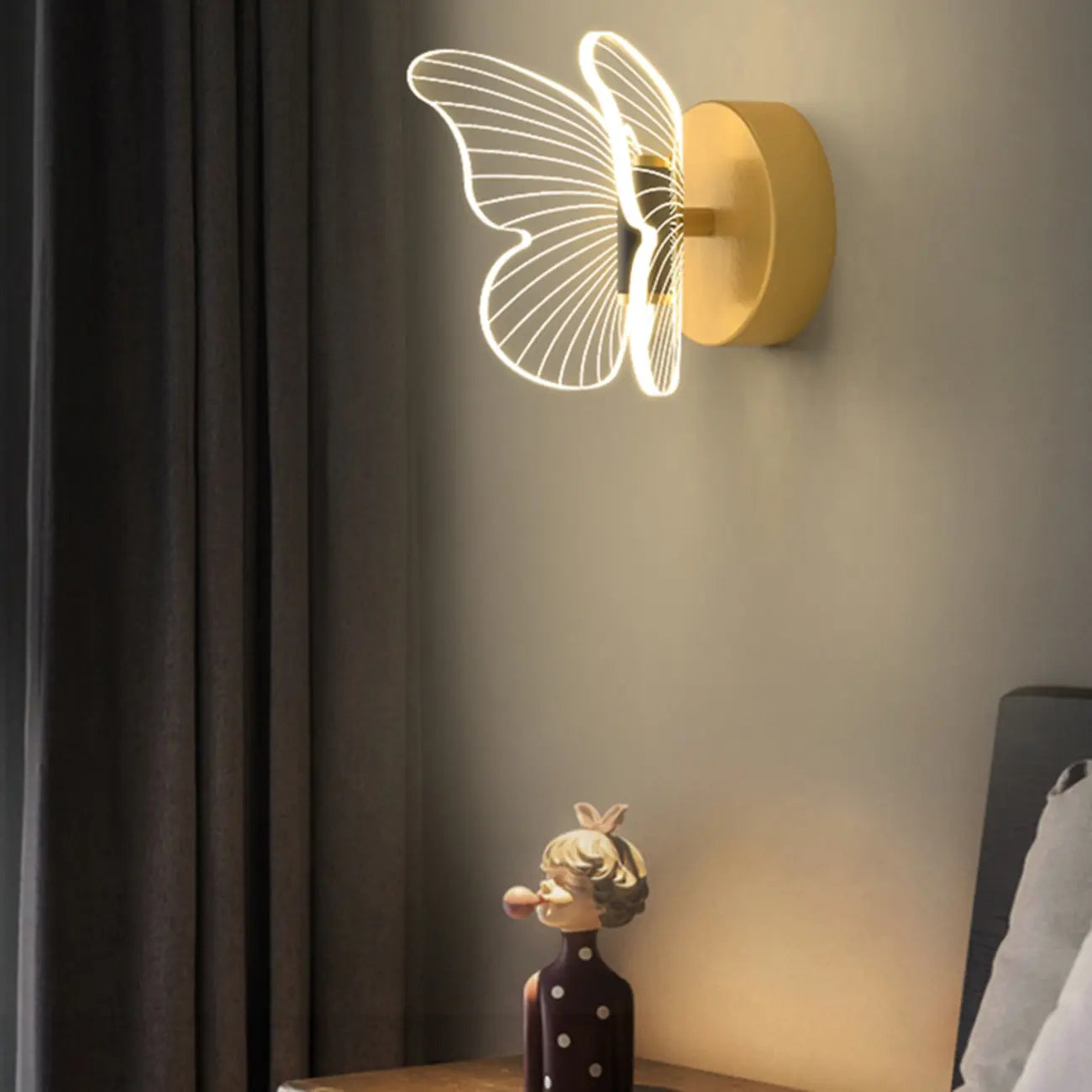 Applique murale LED papillon unique avec base en bois pour chambre