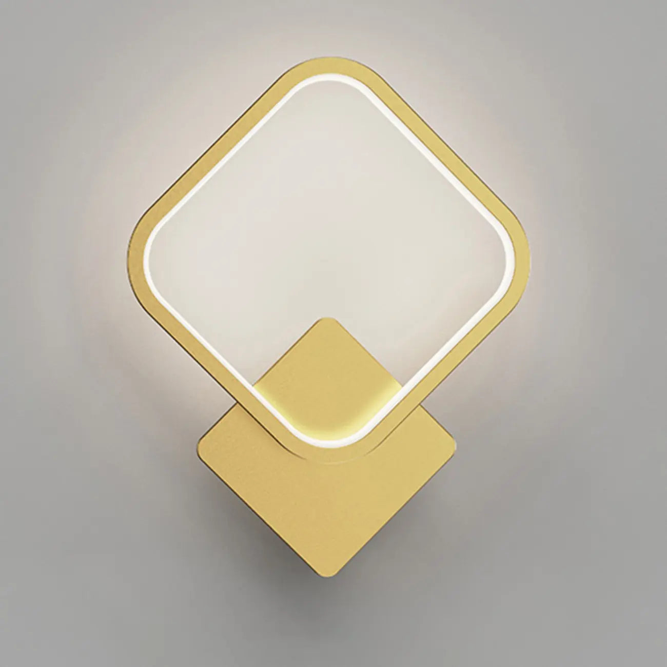 Applique murale carrée moderne à LED avec finition laiton pour chambre à coucher