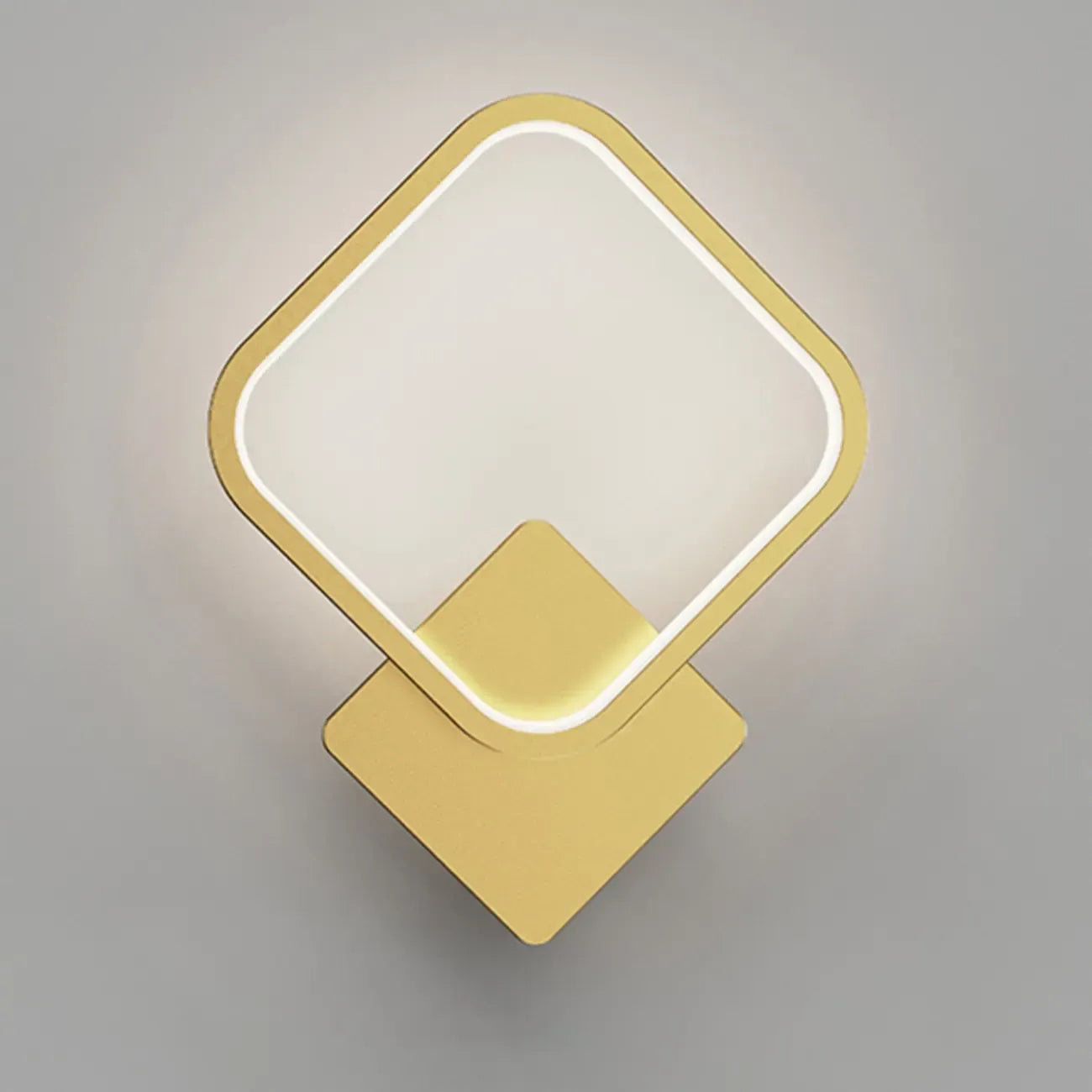 Applique murale carrée moderne à LED avec finition laiton pour chambre à coucher