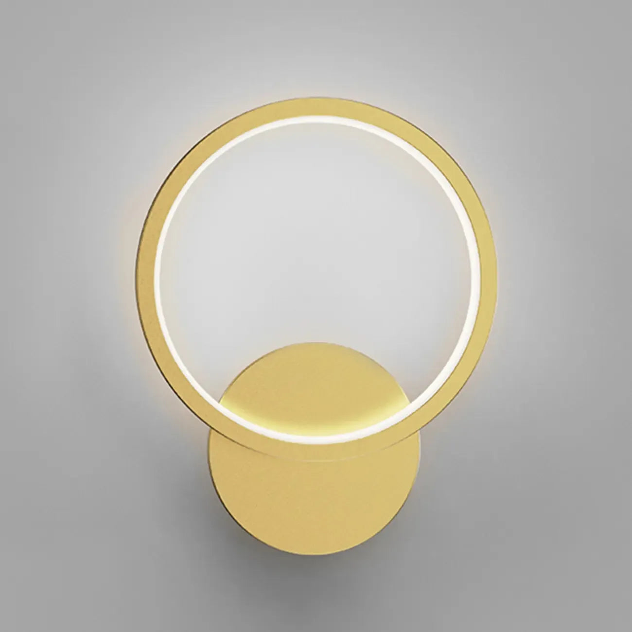 Applique murale carrée moderne à LED avec finition laiton pour chambre à coucher