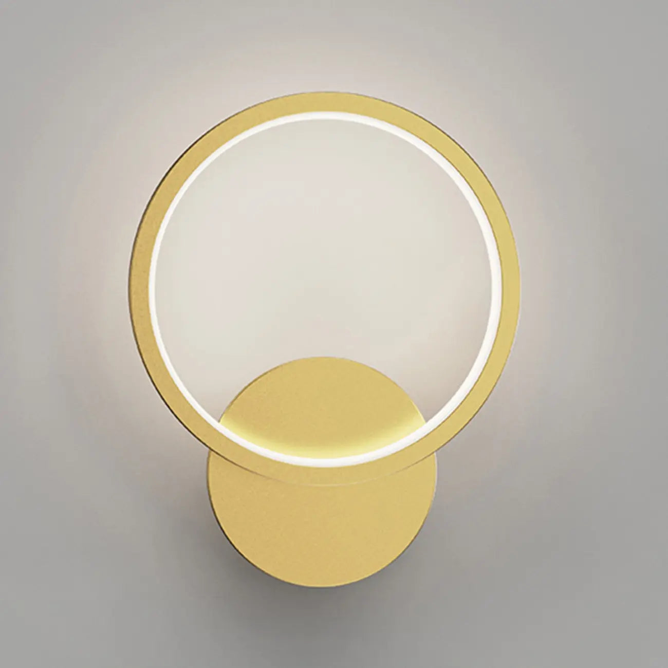 Applique murale carrée moderne à LED avec finition laiton pour chambre à coucher