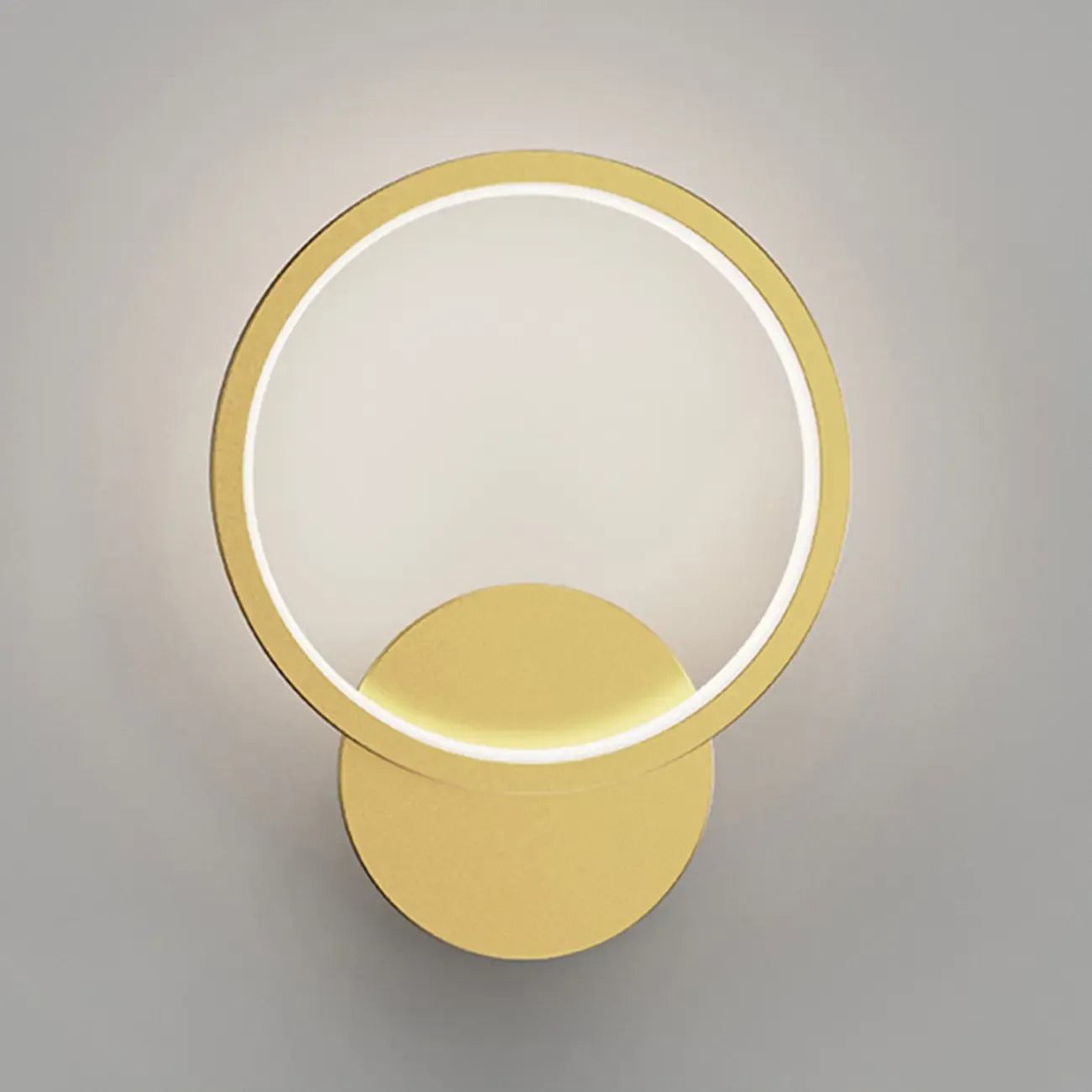 Applique murale carrée moderne à LED avec finition laiton pour chambre à coucher