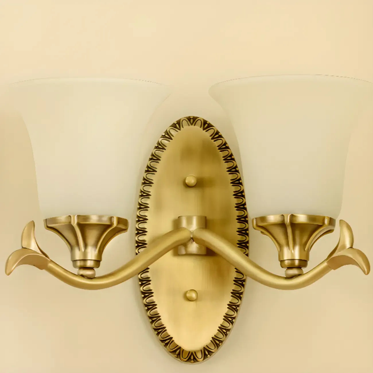 Applique murale en laiton de 25 à 35 cm avec abat-jour en verre pour chambre à coucher