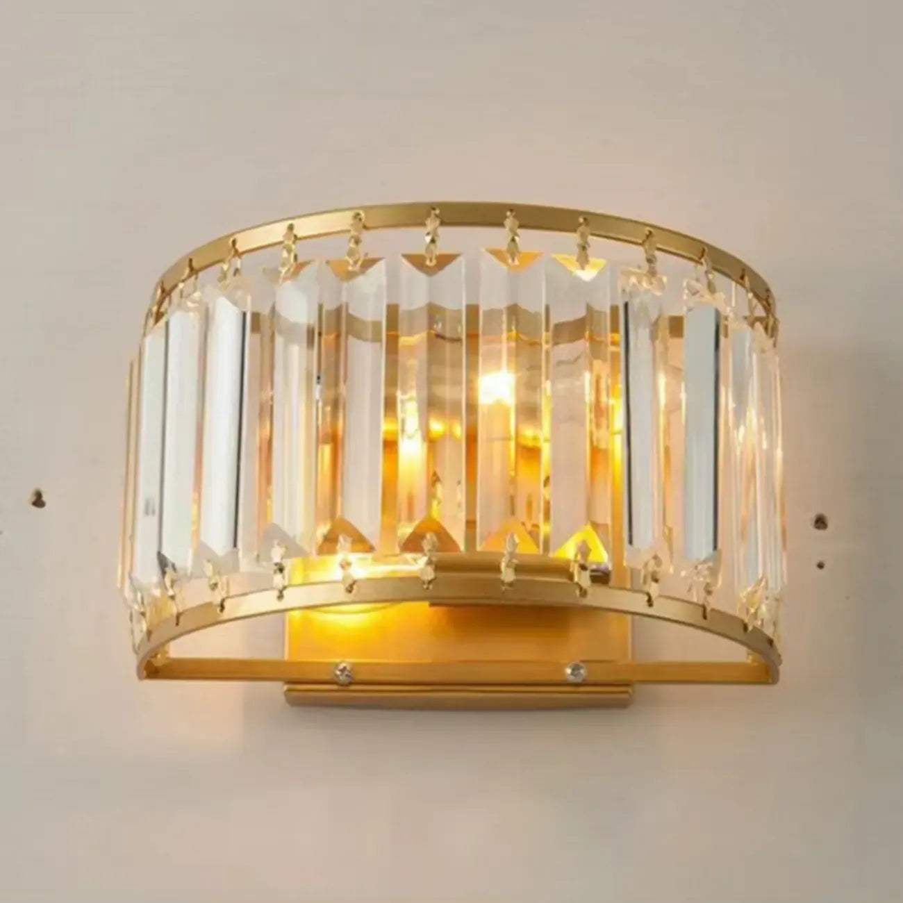 Applique murale géométrique en cristal à LED pour l'éclairage du salon