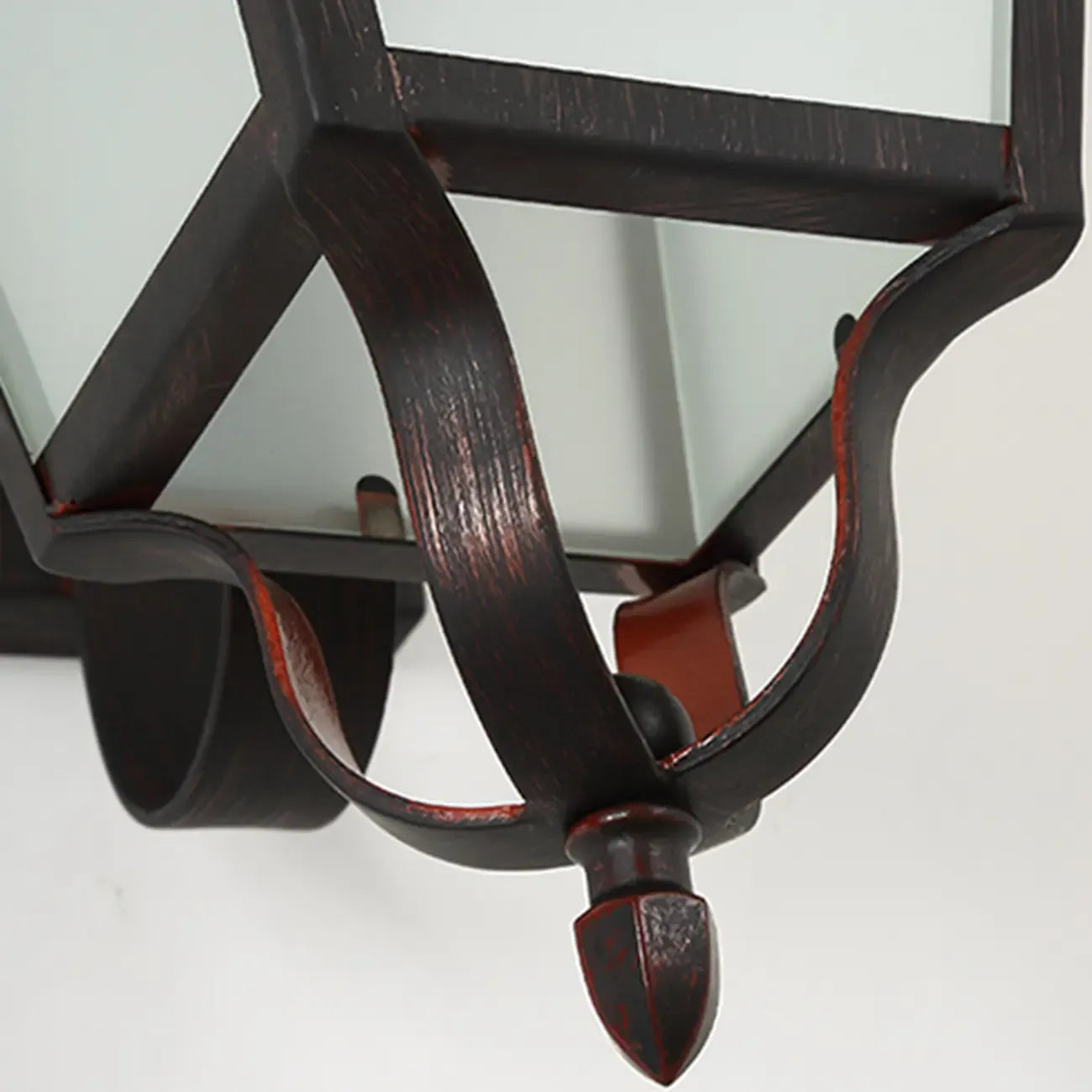 Lanterne murale d'extérieur moderne en métal et verre dépoli noir