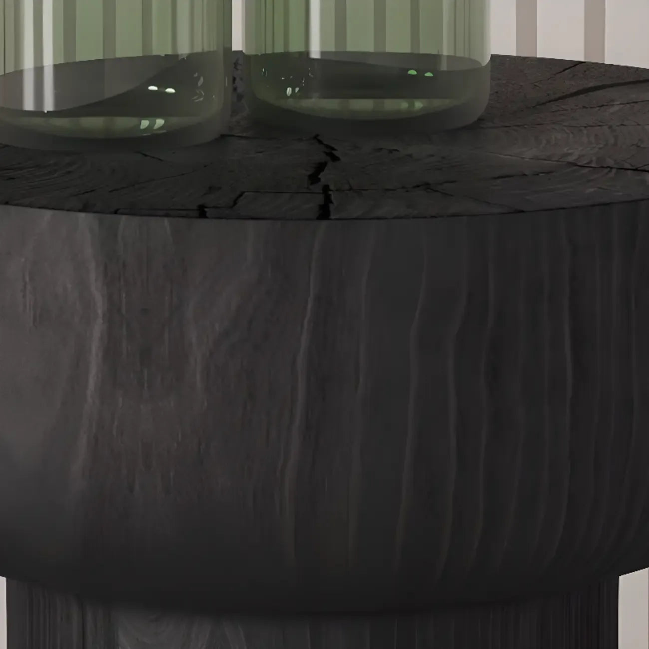 Table d'appoint en bois naturel de forme sablier