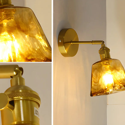 Applique murale vintage à bras articulé avec abat-jour en verre ambré