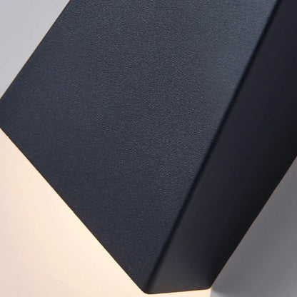 Applique murale géométrique simple à 2 lumières avec abat-jour en métal